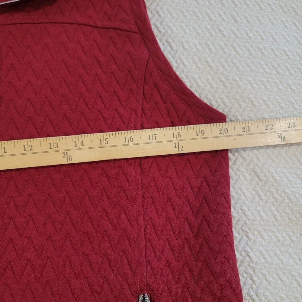 Ruby Rd. Women's Red Quilted Vest Size Medium Zipper Front